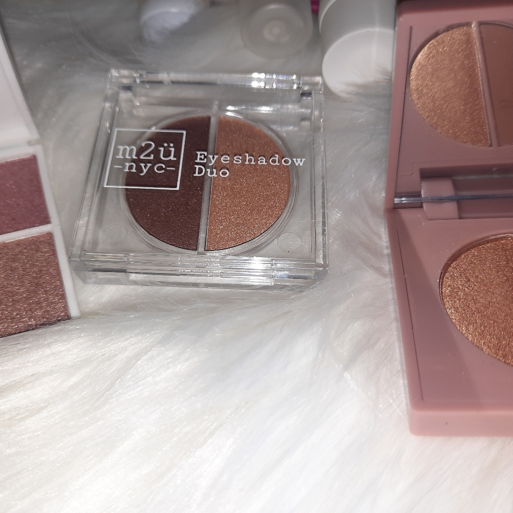 Make up Bundle - Picture 2 of 6